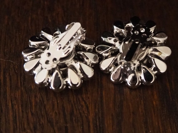 Flower Earrings - image 6