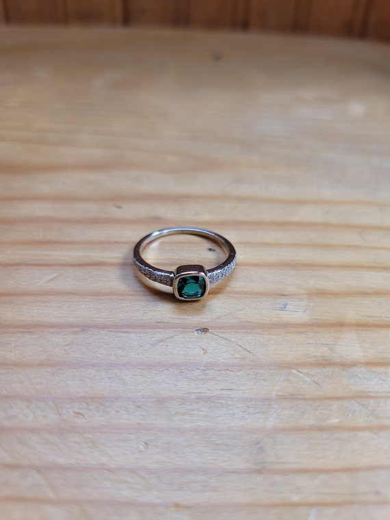 Emerald Ring - image 1