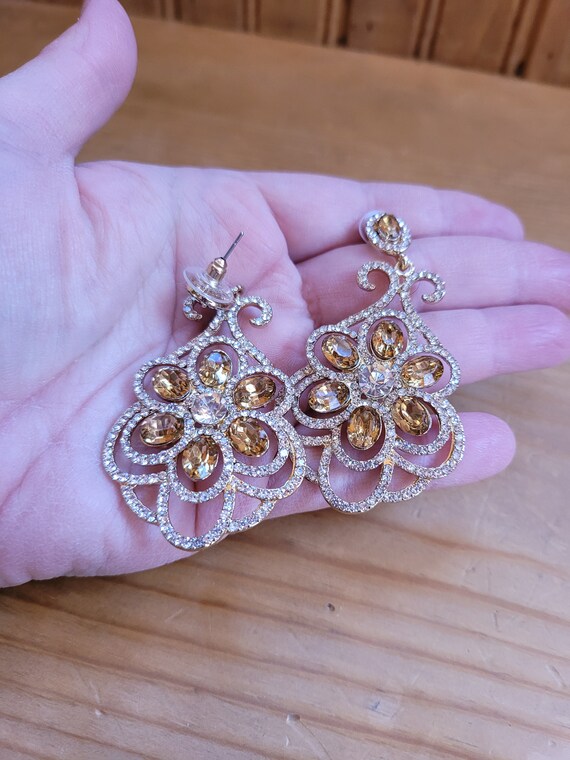 Austrian Crystal Floral Earrings - image 9
