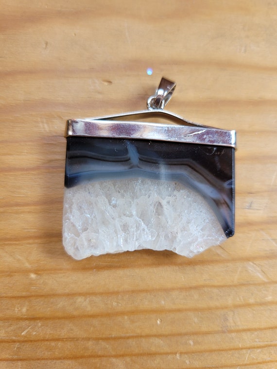 Agate Pendant - image 2