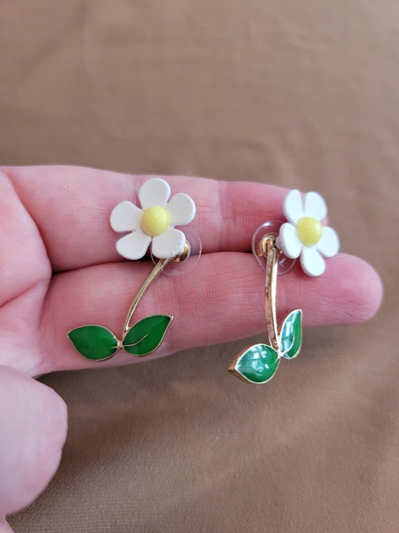 Flower Earrings - image 6