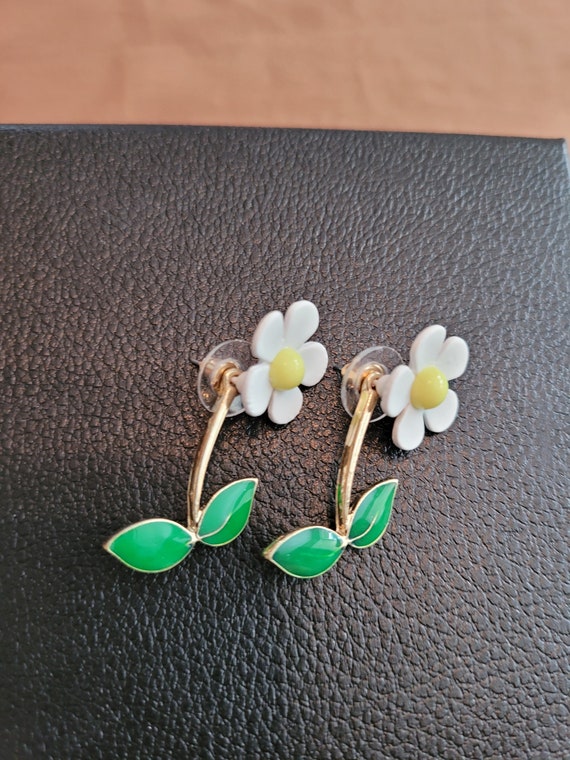 Flower Earrings - image 7