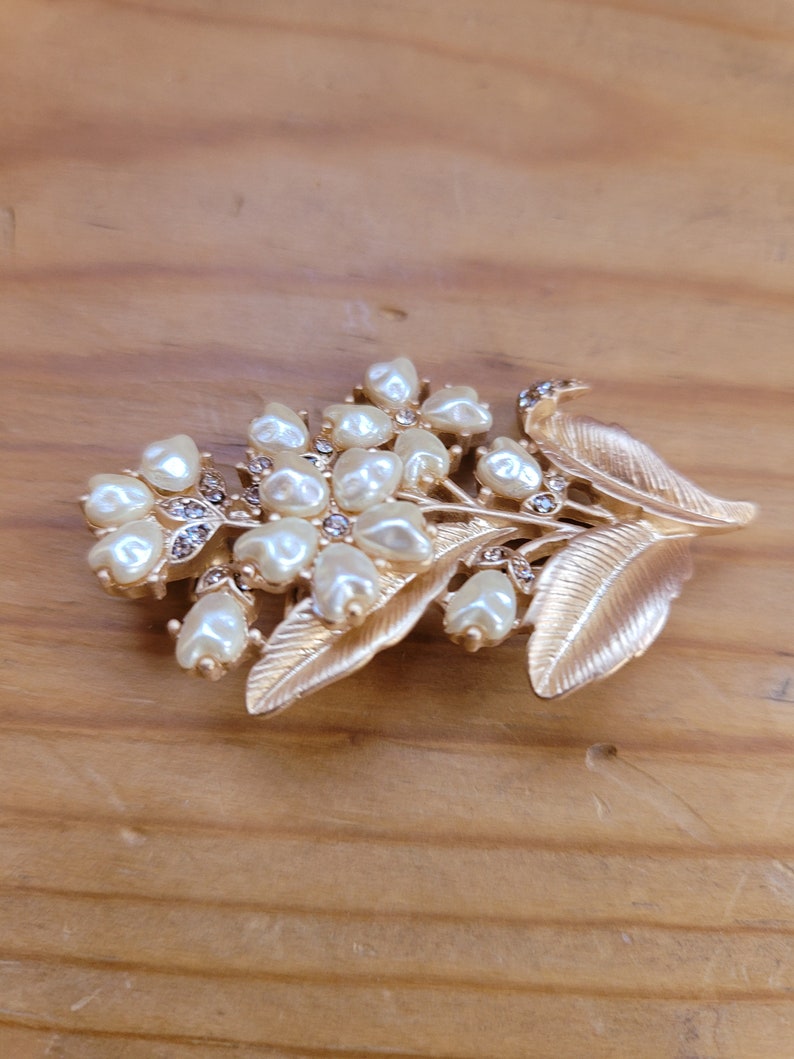 Pearl Flower Brooch image 6