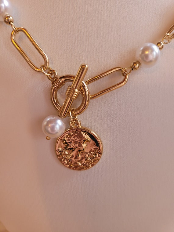 Pearl Portrait Chain Link Necklace - image 5
