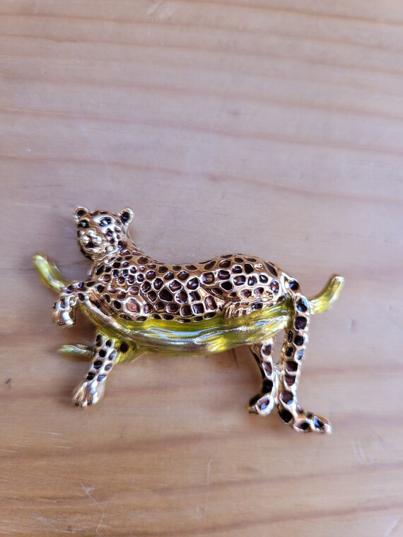 Leopard Brooch - image 6