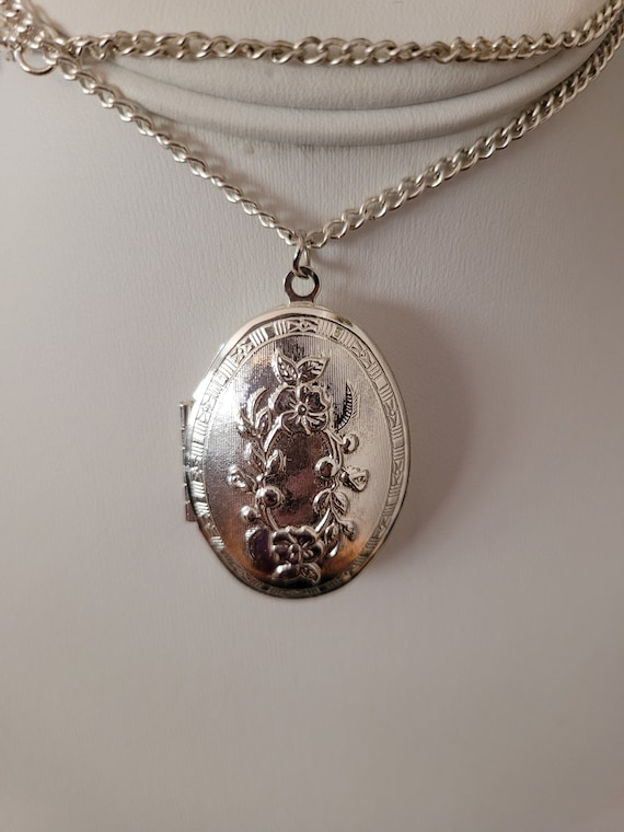 Floral Locket Necklace