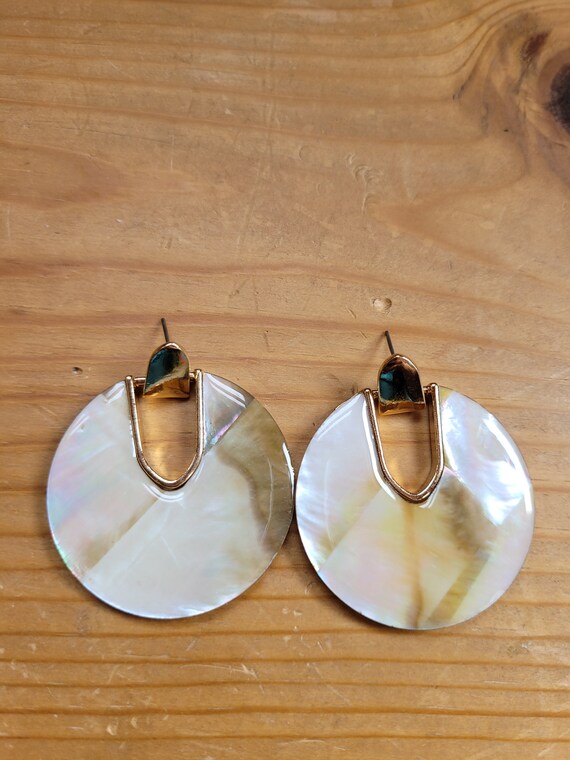Shell Earrings - image 2