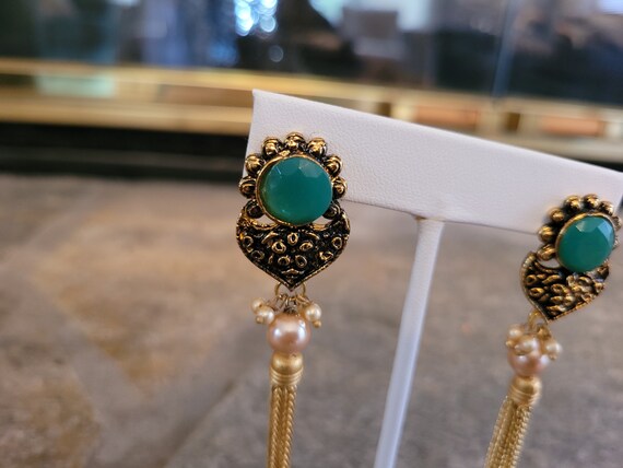 Emerald Golden Pearl Tassel Earrings - image 4