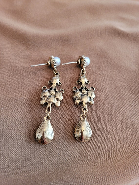 Pearl Earrings - image 5