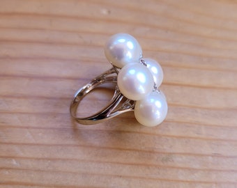 Pearl Flower Ring