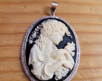 Onyx Cameo Pendant