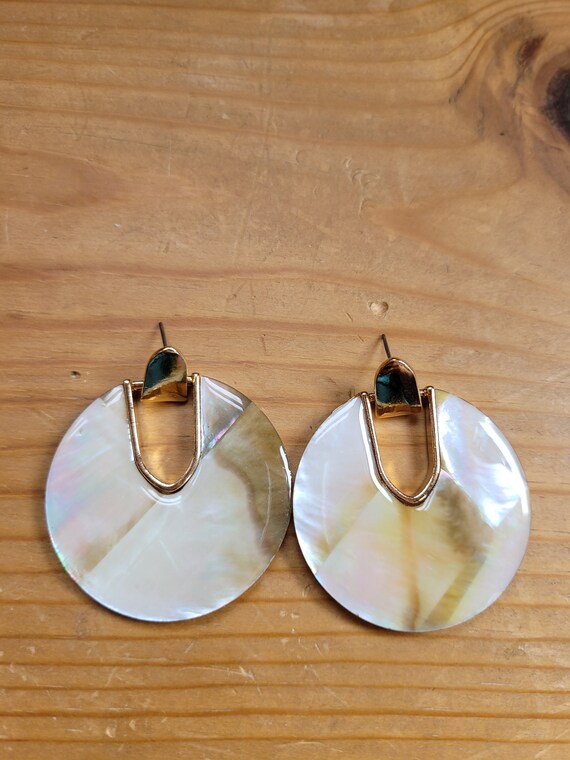Shell Earrings - image 3