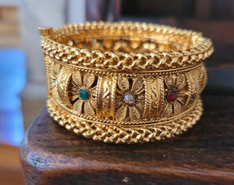 Floral Bangle Bracelet