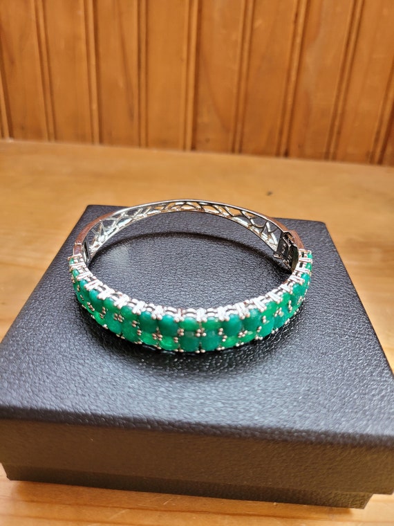 Emerald Bangle Bracelet - image 8