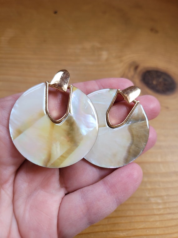 Shell Earrings - image 6