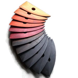 SPIKE pottery rib from colorful hardwood - Spitze Bauchschiene aus verschiedenen Harthölzern zum töpfern