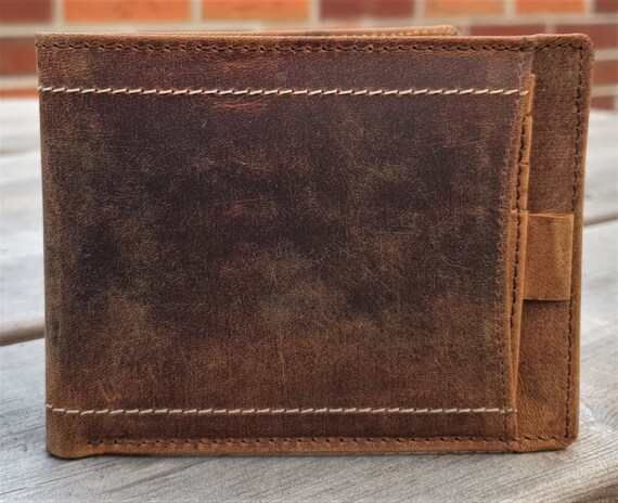 Topsum London Personalised Engraved RFID Blocking Men's Top Grain Leather Wallet – Bifold With Gift Box