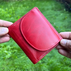 Portafoglio in pelle minimalista / Portafoglio più pratico, mini portamonete carino per ragazze da donna fatto a mano, portafoglio perfetto per l'uso quotidiano, miglior regalo Red