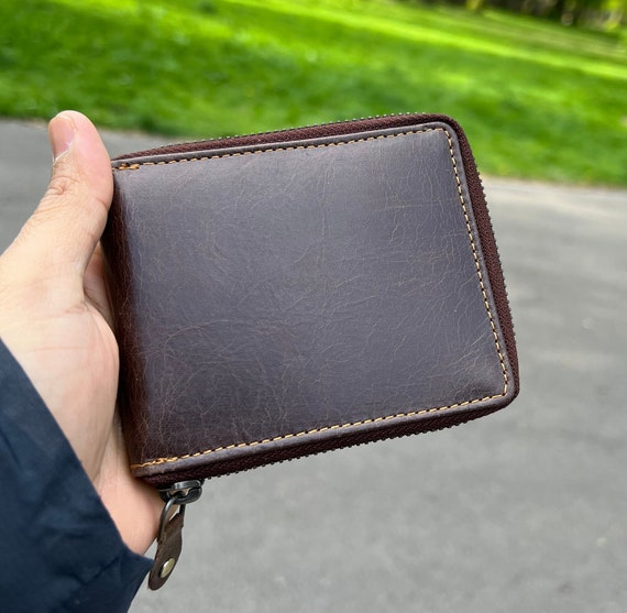 The Zip Wallet in Leather