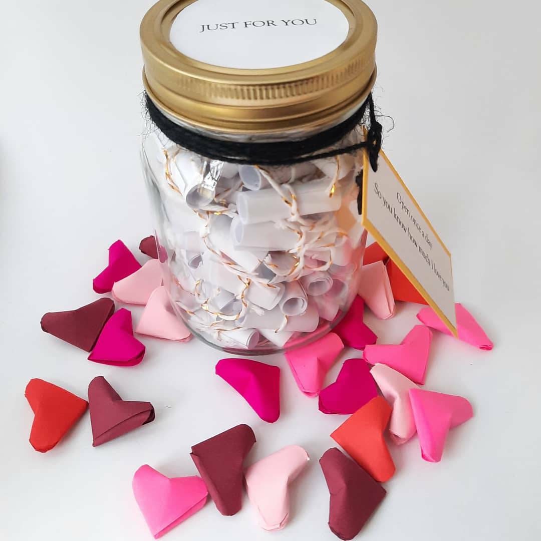 Anniversary Gift for Him, Boyfriend, Wife, Husband, Message Jar Filled With  Love, Jar of Love, Daily Affirmation, Valentines Day Gift