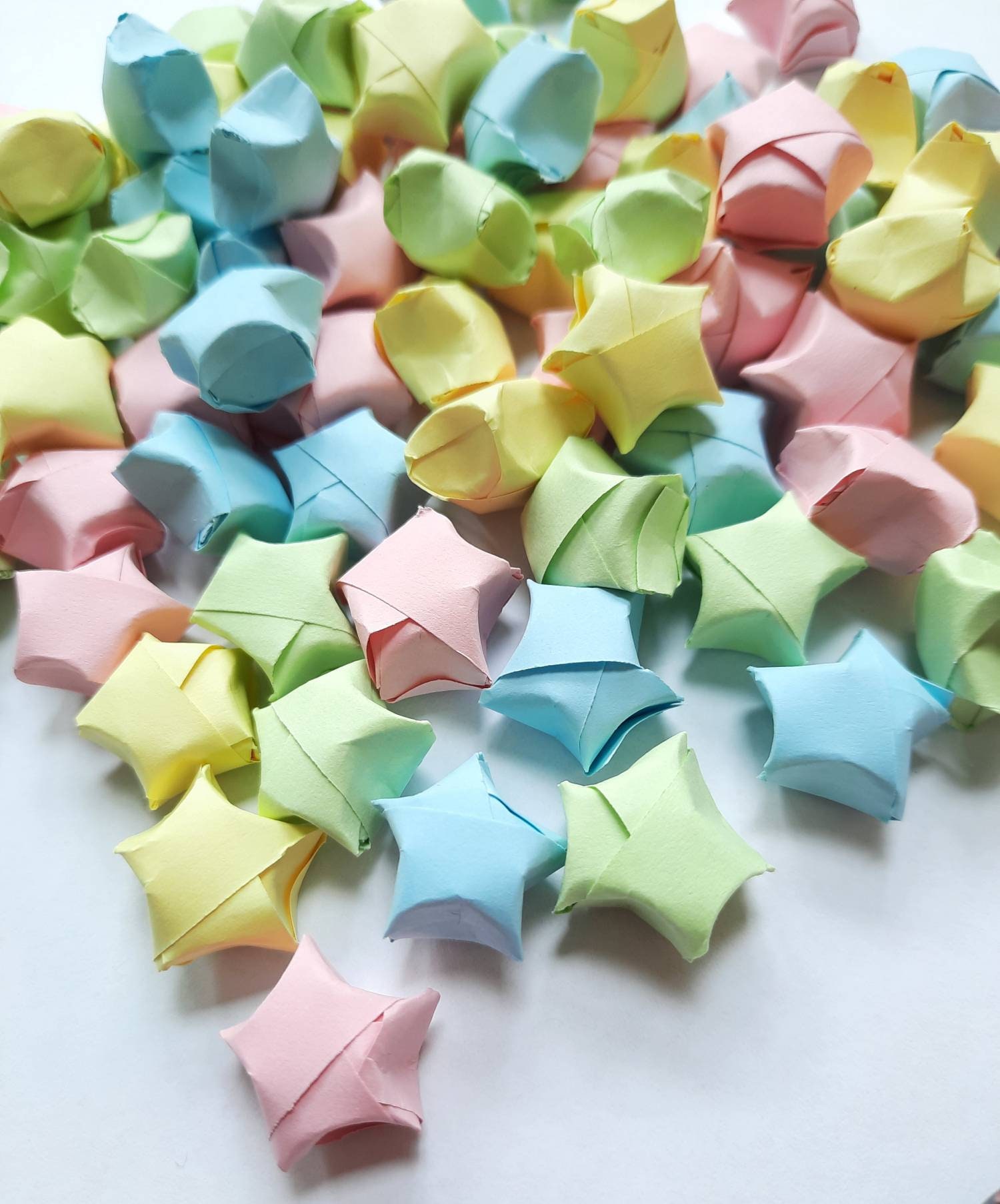 Papier Origami Étoiles Chanceuses - 1000 à 1020 Bandes Pré-fabriquées Fait Main