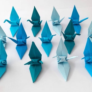 Tono de sombra azul de grulla de origami / Grullas de papel / Decoraciones de boda / regalo de origami / Decoraciones de fiesta / aniversario de papel imagen 2