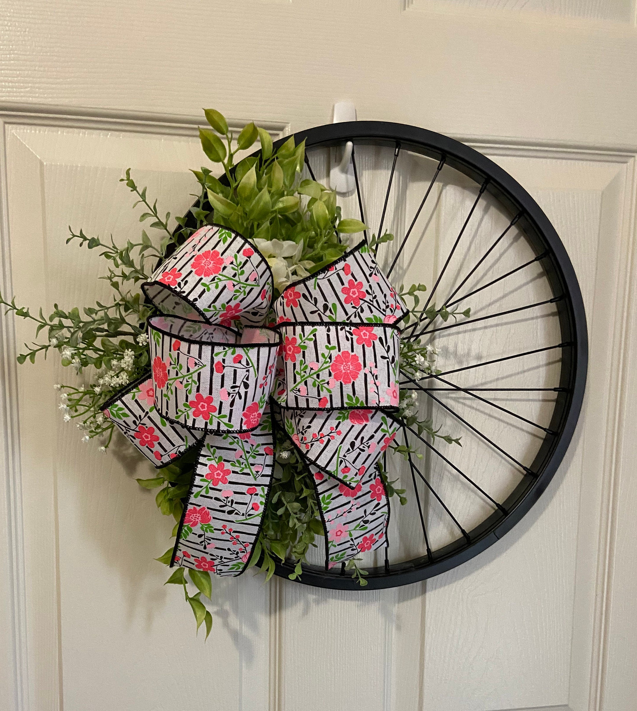 Bicycle Wheel Wreath Form, Wreath Ring, Do It Yourself Wreath Frame, DIY  Wreath Base, Summer Wreath, Spring Wreath, Front Door Wreath Decor 