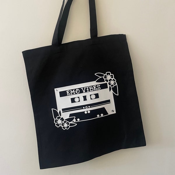 emo vibes tote bag, emo tote bag, cassette tote bag, conception de cassette, cadeau pour ami, art du tatouage traditionnel