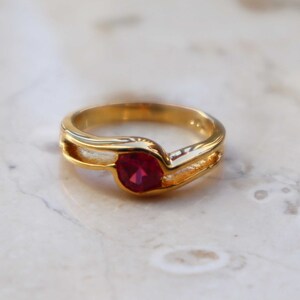 Vintage 18k Gold Electroplated Pink CZ Solitaire Ring - Size 5/10