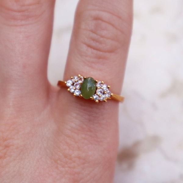 Vintage 18k Gold Electroplated Solitaire Jade & Clear CZ Stones Ring, Vintage Gold Plated Jade Ring, Vintage Dolphin Ore Jade Ring