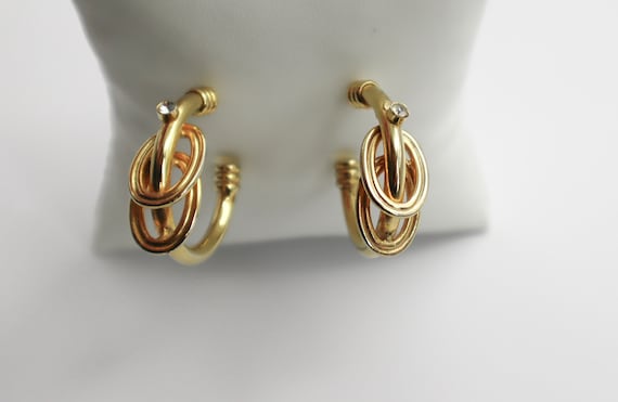 Vintage Gold Tone Interlocking Hoop Earrings, Gol… - image 5