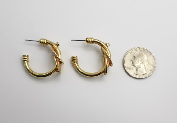 Vintage Gold Tone Interlocking Hoop Earrings, Gol… - image 9