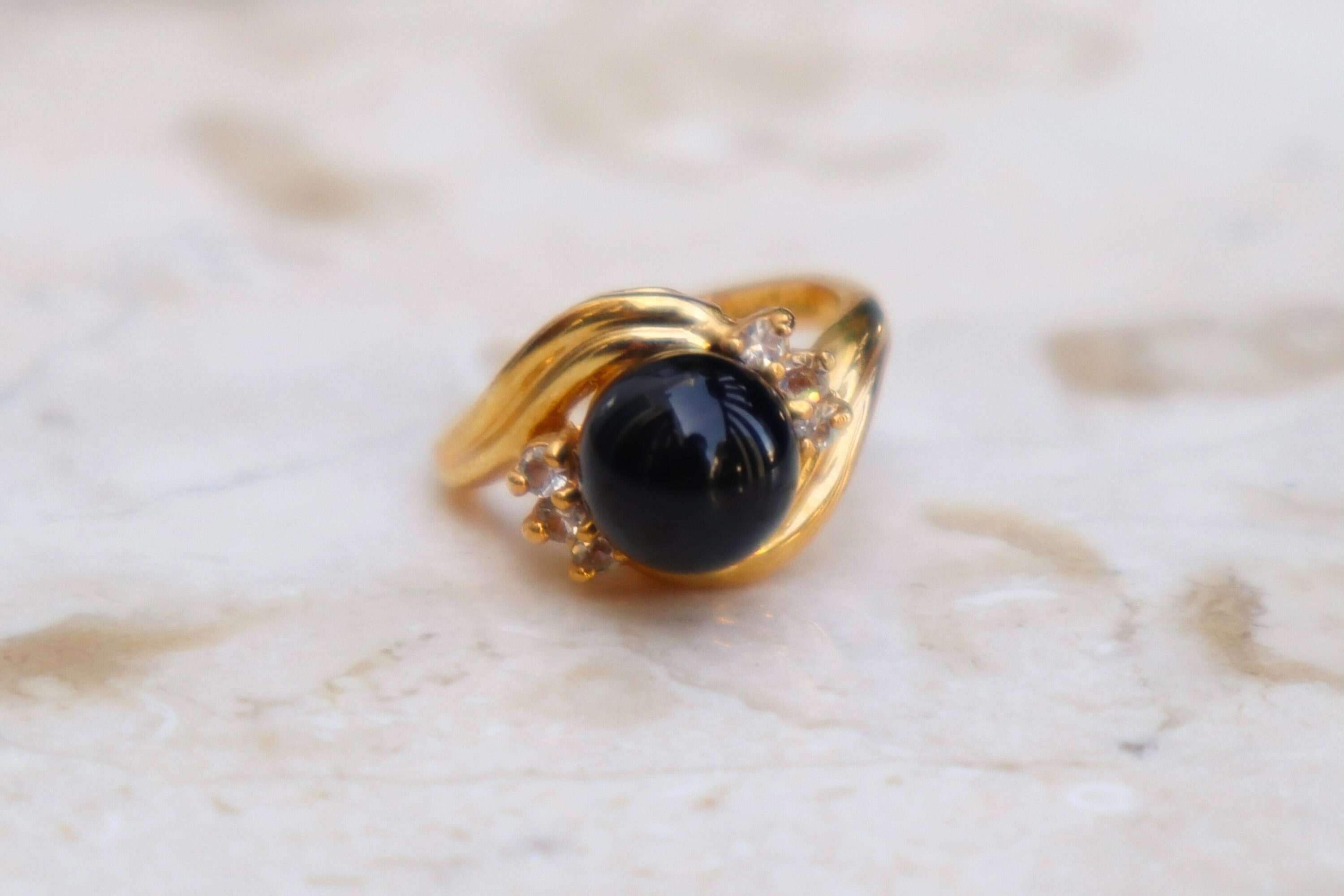 Vintage 18k Gold Electroplated Solitaire Onyx Gemstone