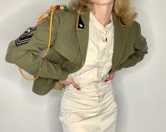 Blazer estilo militar italiano vintage de los años 80 con detalles en los hombros