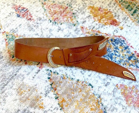 Vintage 80\'s Leather Belt Vintage 80s Donna Katz Leather Belt Medium White X Chains  main image 2