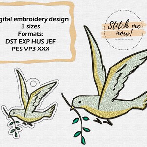 以下が含まれることがあります： 白い鳩がオリーブの枝をくわえているデジタル刺繍のデザイン。黄色いアクセントが施されています。デザインは3つのサイズとDST、EXP、HUS、JEF、PES、VP3、XXXなど、複数のフォーマットで提供されています。画像には「Stitch me now!」というテキストも含まれています。