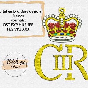 Könnte beinhalten: Ein goldenes Stickmuster mit einer Krone und den Buchstaben "CIIR" darunter. Das Design ist in drei Größen und in folgenden Formaten erhältlich: DST, EXP, HUS, JEF, PES, VP3 und XXX.