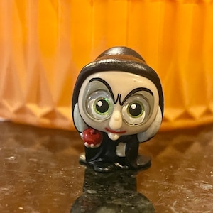 Evil Queen Villian