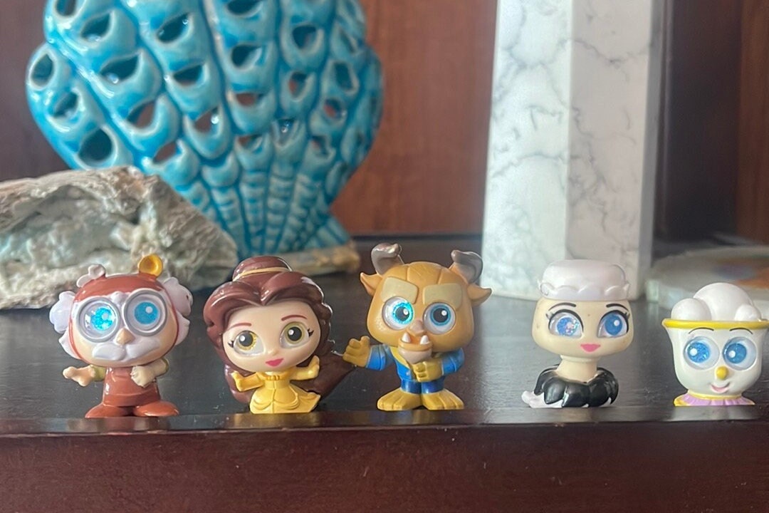 What Color Is Belle's Dress In Beauty And The Beast: Complete Guide & Key Details