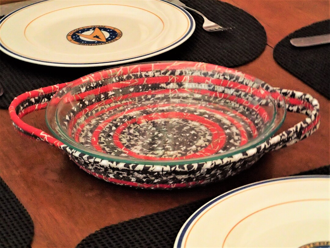 9 Pie Plate Carrier & Server Bakeware Basket With Cork Etsy