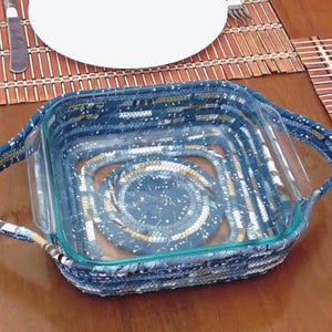 Coiled Rope Bakeware Basket: 8" Square Casserole Carrier with Cork Base