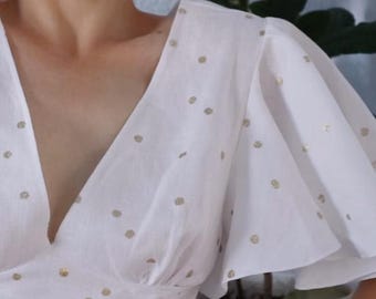 Patrón de costura en PDF para blusa con mangas mariposa. Blusa con busto fruncido. Estilo lechera. Mangas acampanadas (XXS-3XL).