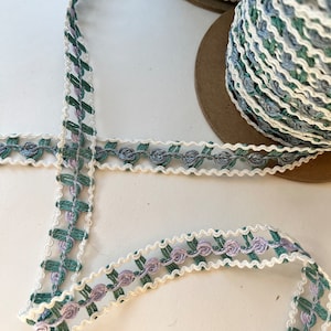 Novelty Floral trim, Pretty Flower trim, Dress trim, Garden trim, 2 yards, 2 options,B300