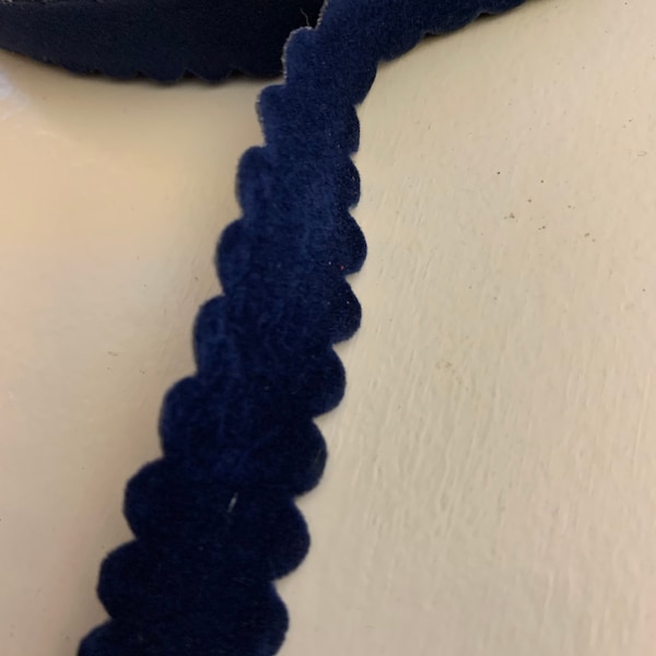 Navy double face Flat velvet Trim, scalloped edge trim, 2 yards (012)