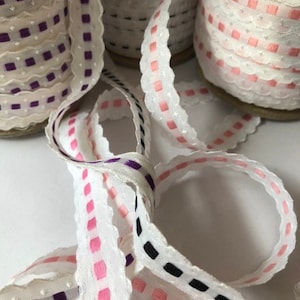 Vintage Lovely Scalloped Embroidered Pull through Woven Ribbon Lace, (#0013) Bridal, Baby Ribbon