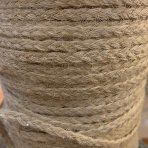 Vintage Jute Braid, Vintage natural Jute, Novelty trim, 1 yard 1/4" wide (097-844)