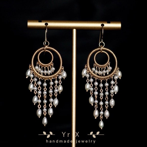 Boucles d'oreilles de lustre de perles réelles, boucles d'oreilles de lustre de mariage Boho, boucles d'oreilles de demoiselle d'honneur, boucle d'oreille de gland de perle d'eau douce blanche, mariage de déclaration