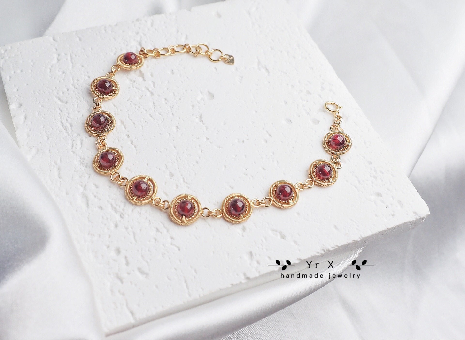 Vintage Gold Garnet Bracelet.January Birthstone Bracelet.14k Gold Filled Wire Wrapped Garnet Bracelet.Chain Garnet Bracelet.Anniversary Gift