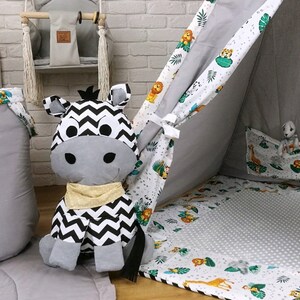 TEEPEE TENT WITH mat 4 animal cushion pillows a star pendant indoor/outdoor image 4