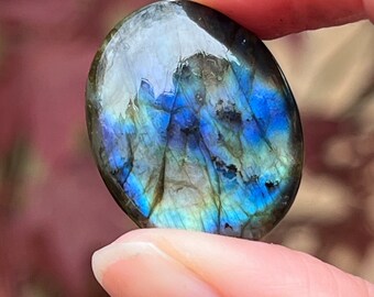 Labradorite Spectrolite Cabochon AAA+ 6g R93